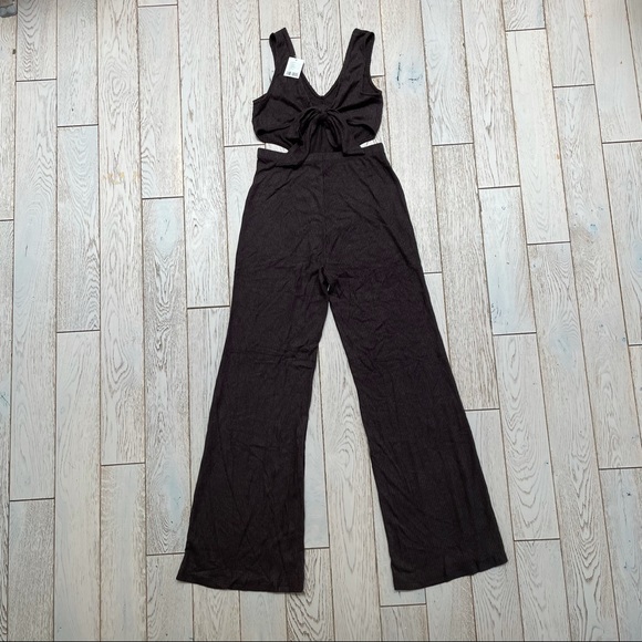 - OUT FROM UNDER COZY RIBBED GREY JUMPSUIT SZ:M NWT - Picture 4 of 9